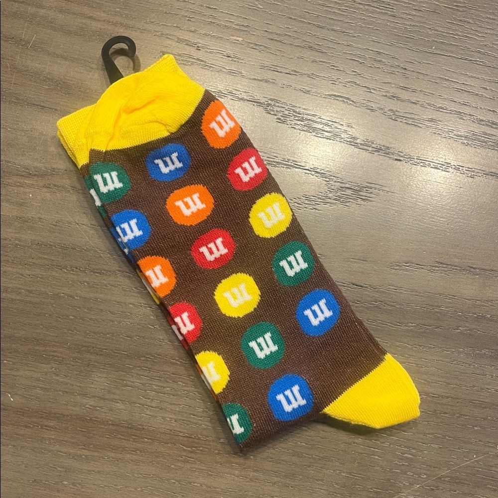 NEW M&Mโs Crew Socks x FOUR PAIRS! - Picture 4 of 8